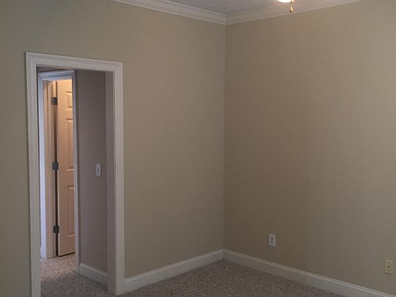 4th image of 105 Eastland Cv