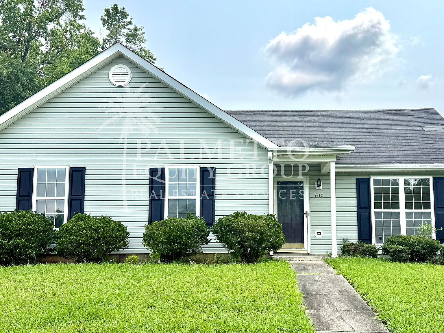 3 bed, $1,795 — Photo 1