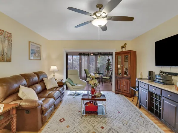 5141 W Oakland Park Boulevard #202, Lauderdale Lakes, FL 33313