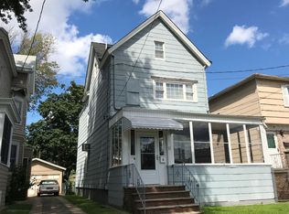 11 W 43rd St, Bayonne, NJ 07002