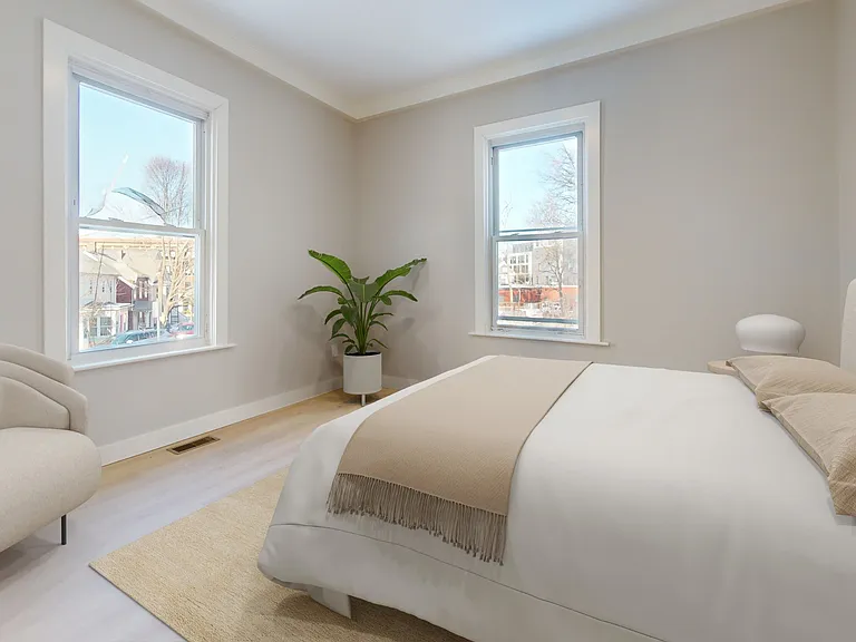 61 Dartmouth St #4 — Photo 4