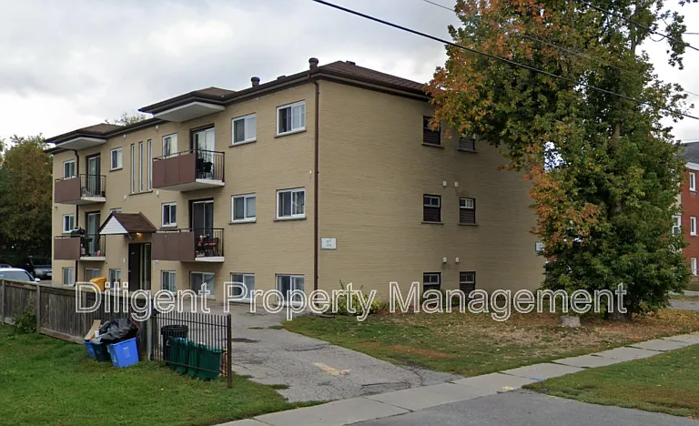 200 Park Rd N #101 — Photo 9