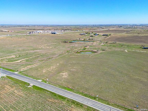 2nd image of TBD Fm 775 LOT 8.252