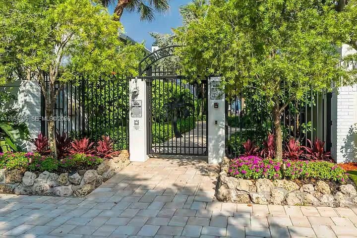 3204 Robbins Rd — Photo 19