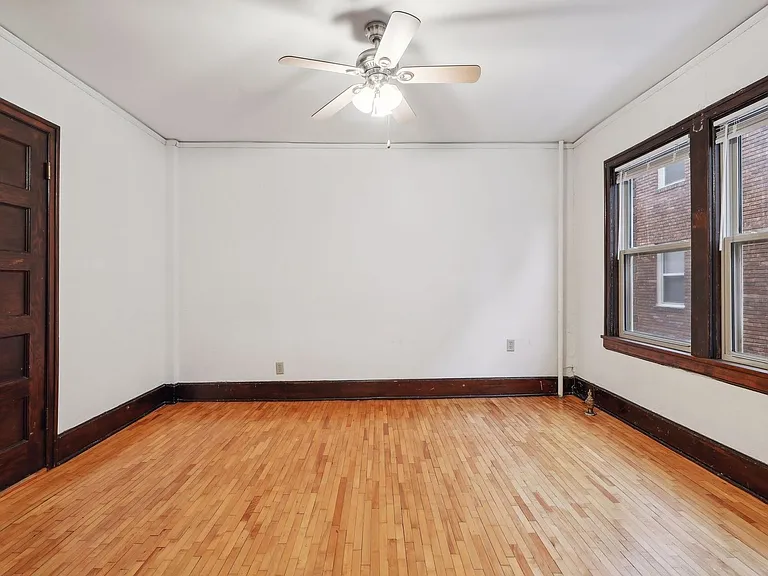 1708 Grand Ave — Photo 8