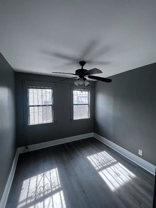 5850 1/2 Estrella Avenue Los Angeles, CA 90044 — Photo 4