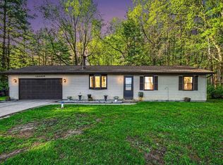 18360 Roosevelt Rd, South Bend, IN 46614