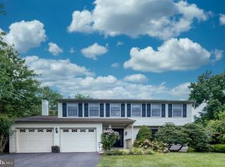 1339 Rock Chapel Rd, Herndon, VA 20170