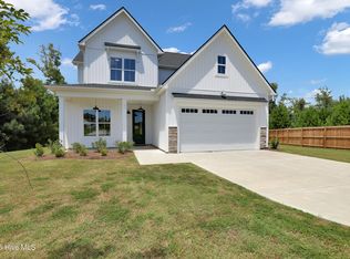 61 Tanglewood Court, Hampstead, NC 28443