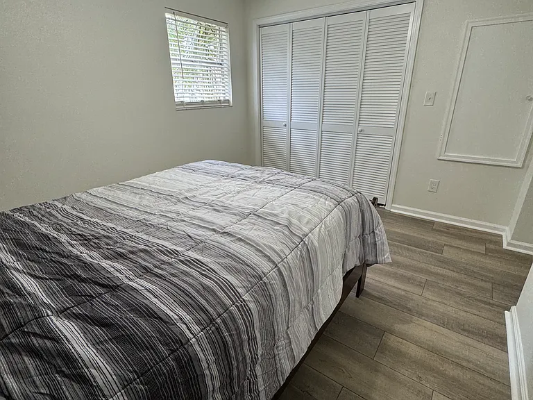 8440 Old Post Rd #102 — Photo 2