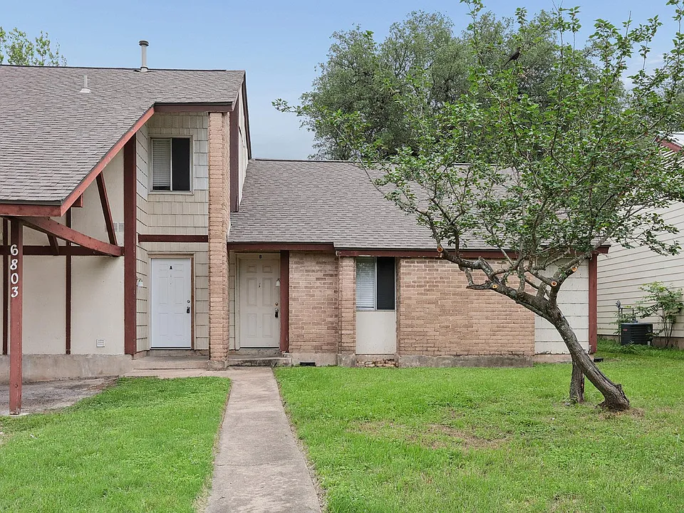 6803 Woodhue Dr #B