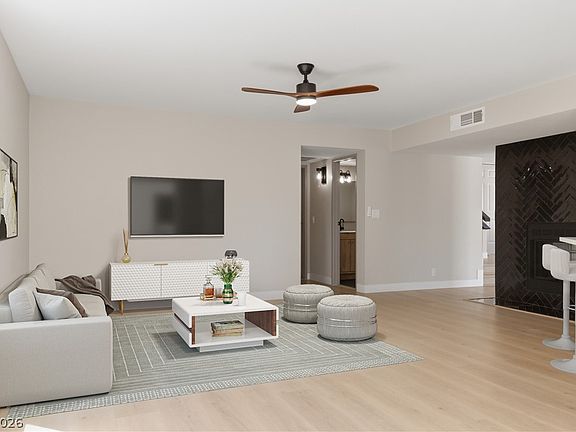 4th image of 73 Westheimer Rd