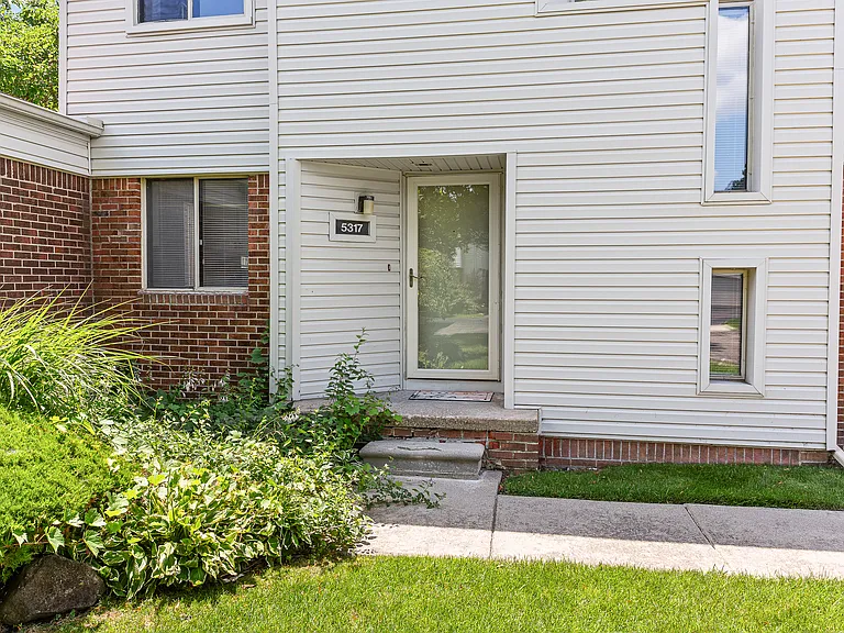 5317 Fairway Ln — Photo 44