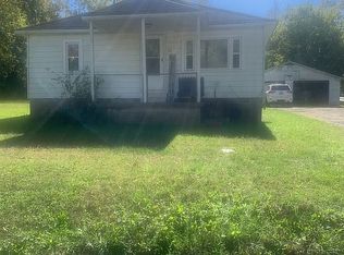 90 Skinder Ln, Harrisburg, IL 62946