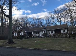 2 Talisman Dr, Dix Hills, NY 11746