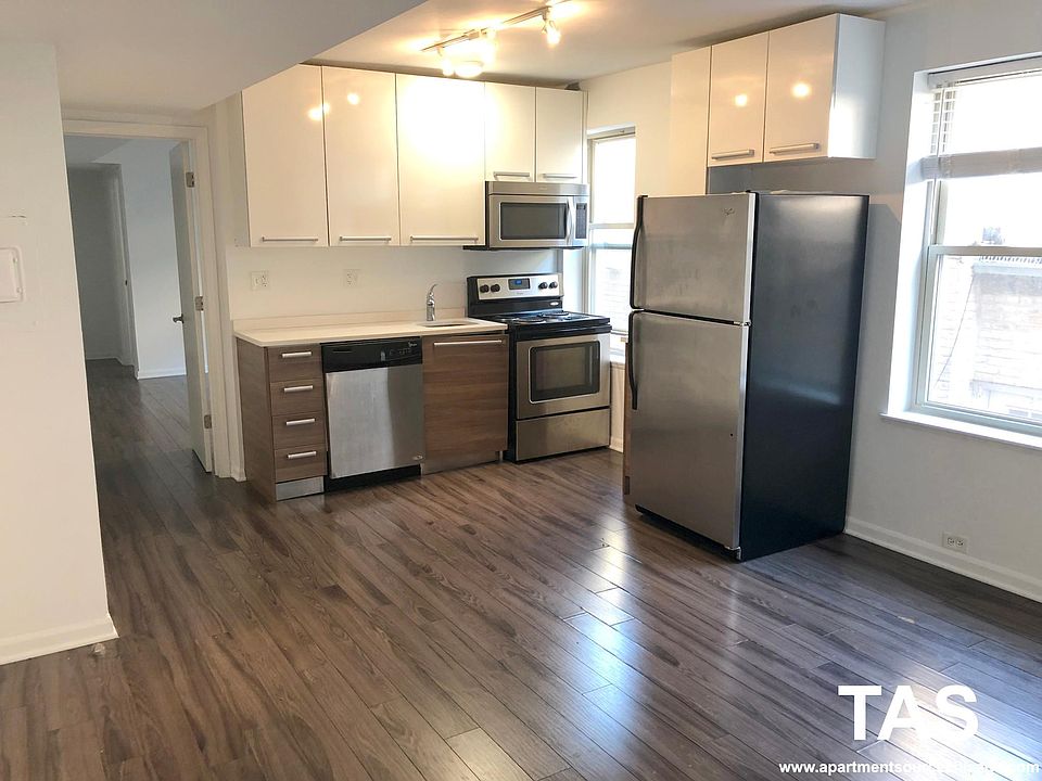1st image of 925 W Carmen Ave APT 2F
