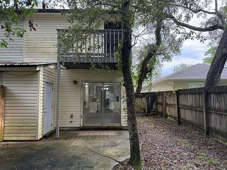816 Shadow Ln #1 — Photo 10