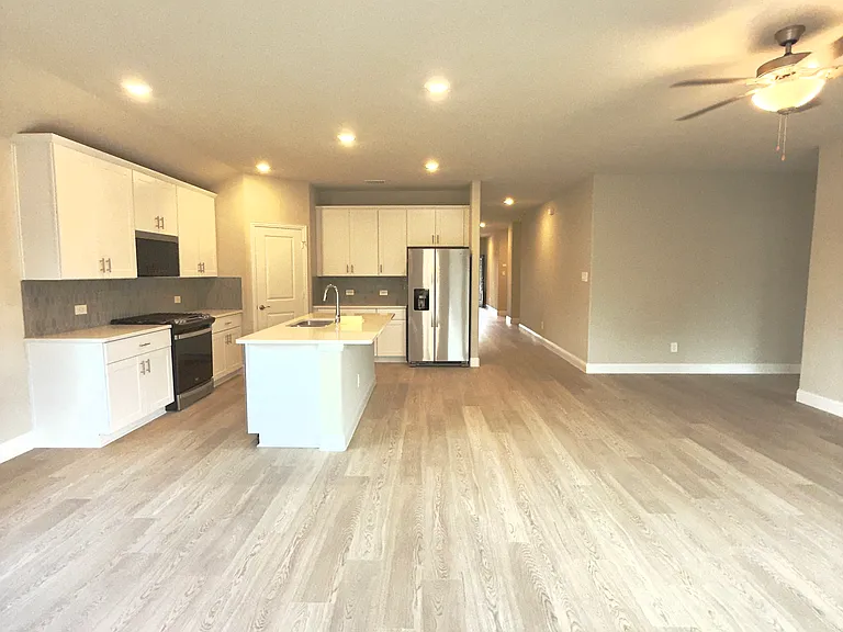 710 Martell Rd — Photo 8
