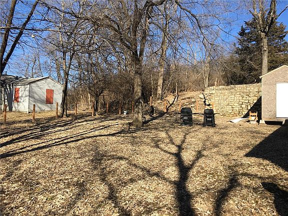 2nd image of 3110 S 33rd St