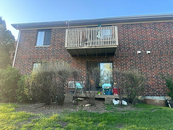 5th image of 33720 N Royal Oak Ln APT 105