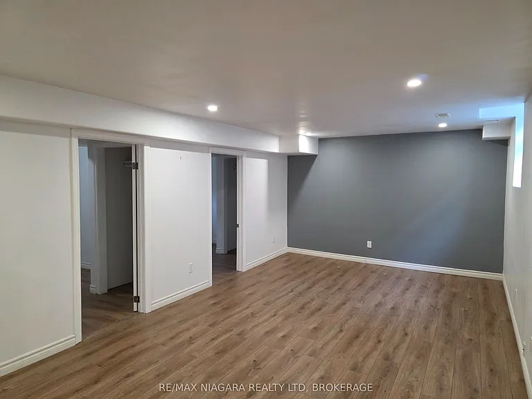 8383 Heikoop Cres #LOWER LEVEL — Photo 7