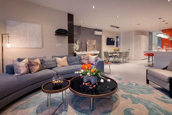 Rented by Safdie Realty Group | media 19