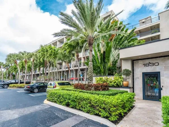 1830 Embassy Dr APT 303, West Palm Beach, FL 33401