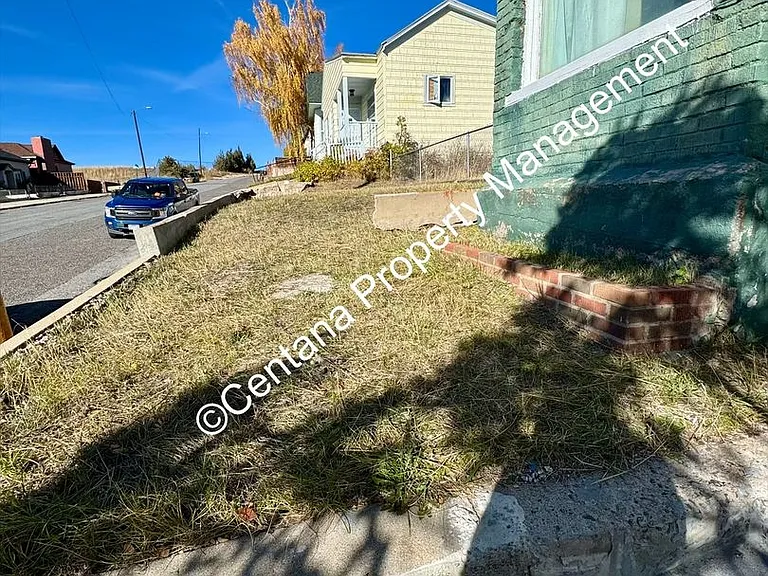 530 N Franklin St — Photo 31