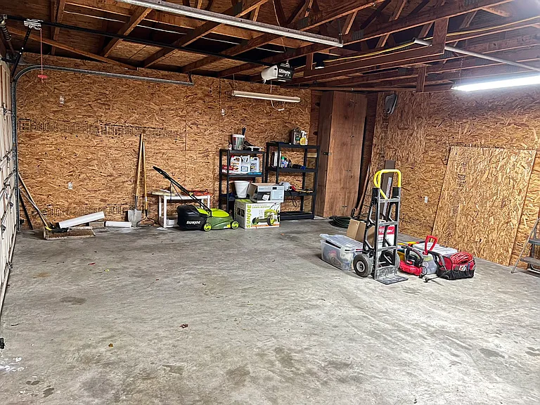 8202 Edwin Dr — Photo 22