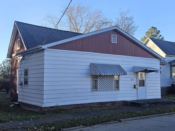905 S Ledford St, Harrisburg, IL 62946