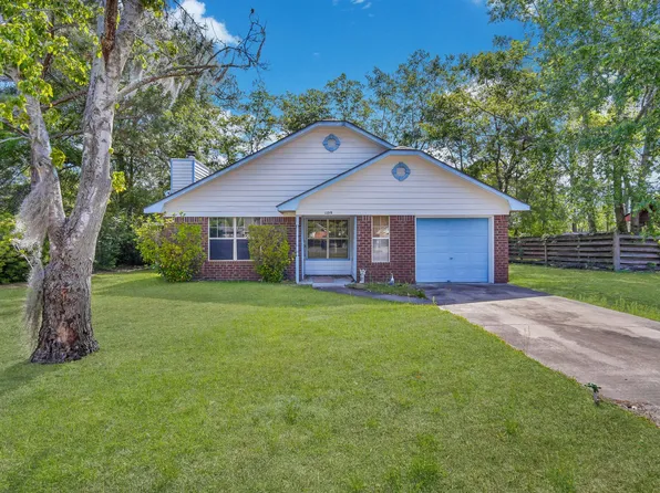 1109 Tomahawk Trl, Hinesville, GA 31313