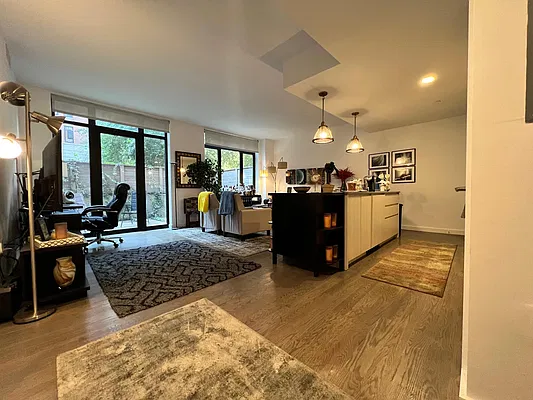 Rented by MLB ESTATES LLC | media 1