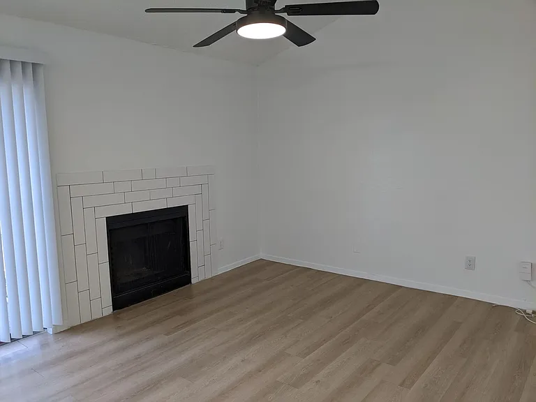 Townhollow Apartments — Photo 20