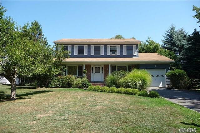 1st image of 300 Green Hill Ln