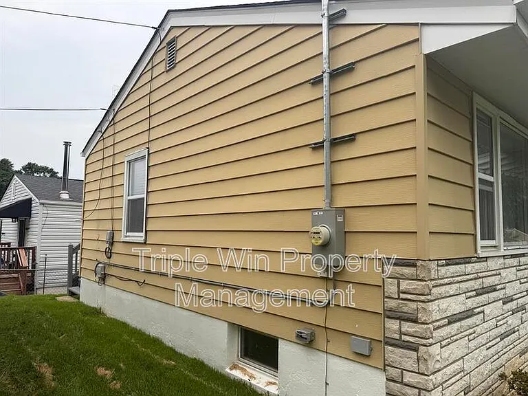 3349 Marmary Ln — Photo 5