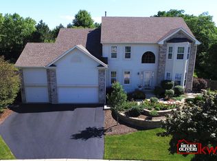 1020 Omalley Dr, Lake Zurich, IL 60047