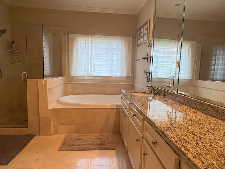 2427 N Mystic Mdw — Photo 17