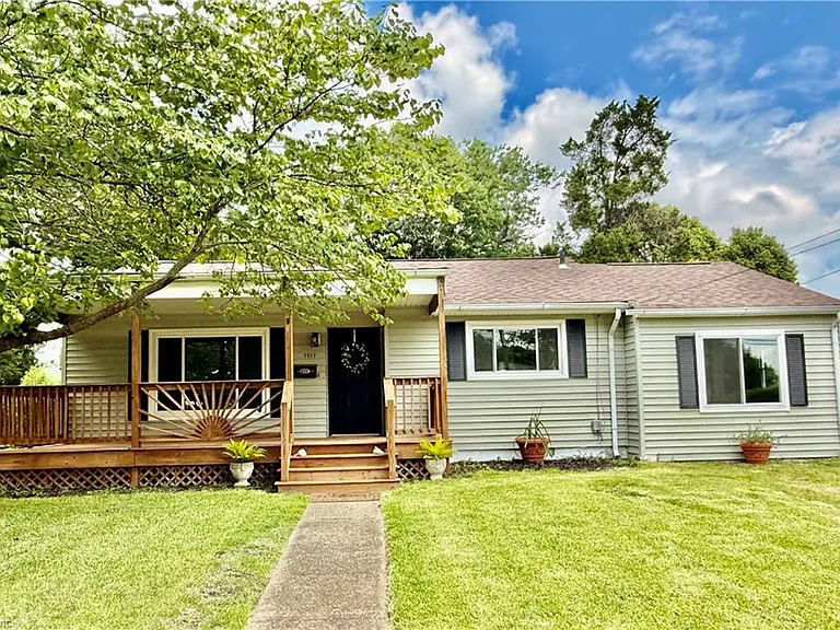 1517 Janke Rd — Photo 1