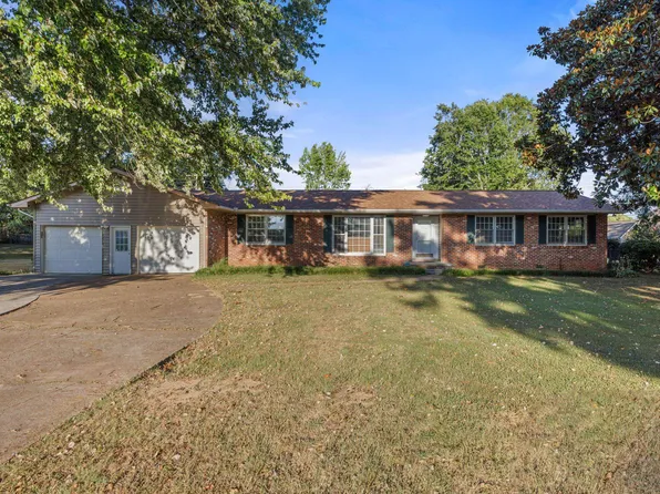 2322 Wellington St, Florence, AL 35630
