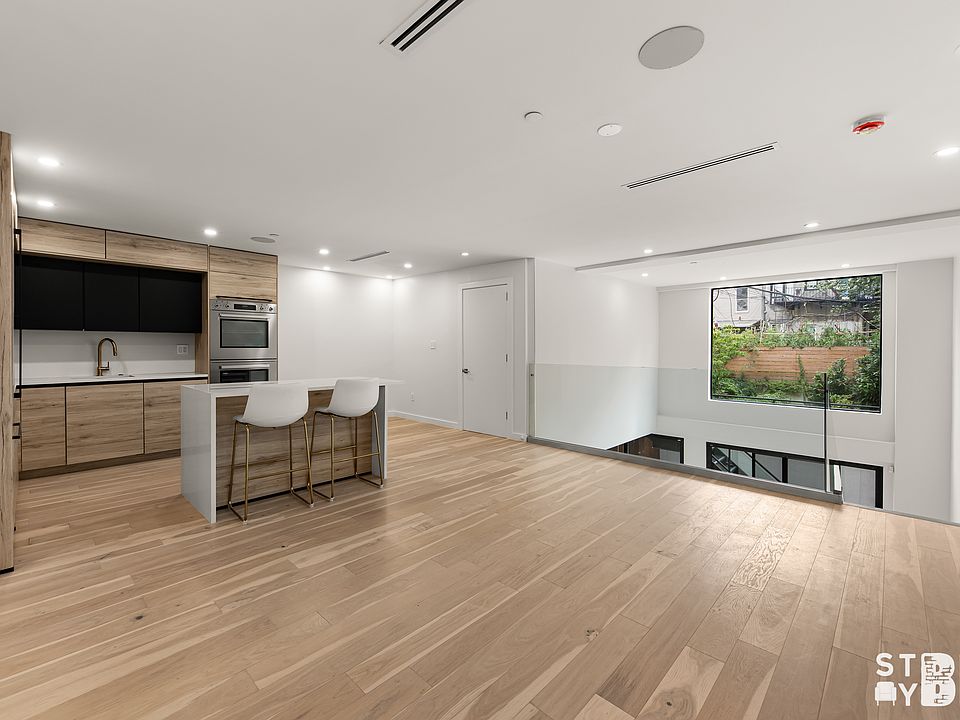 1st image of 144 Freeman St #1A