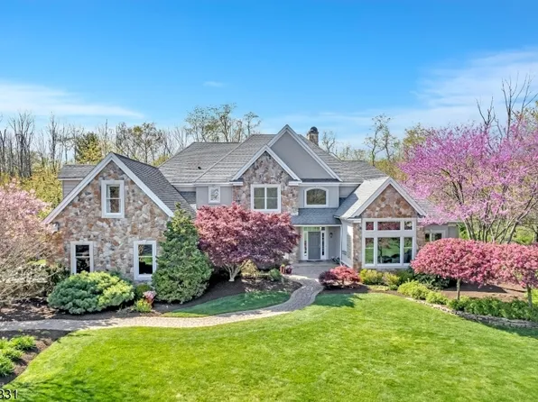 35 Moores Grove Ct, Montgomery Twp., NJ 08558