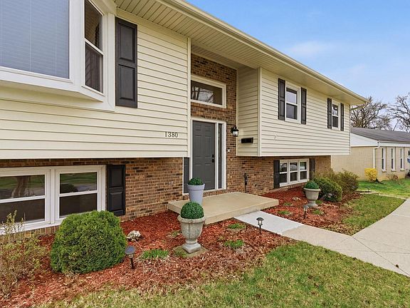 3rd image of 1380 Tanforan Dr