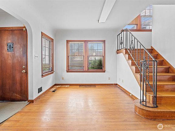 4th image of 6311 Pacific Avenue