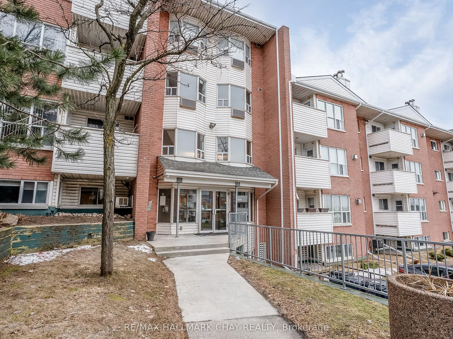 2 bed, $2,100 — Photo 2