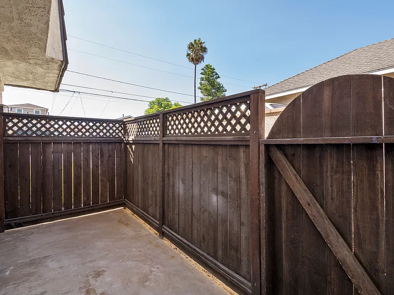 1909 Harriman Ln #1 — Photo 19