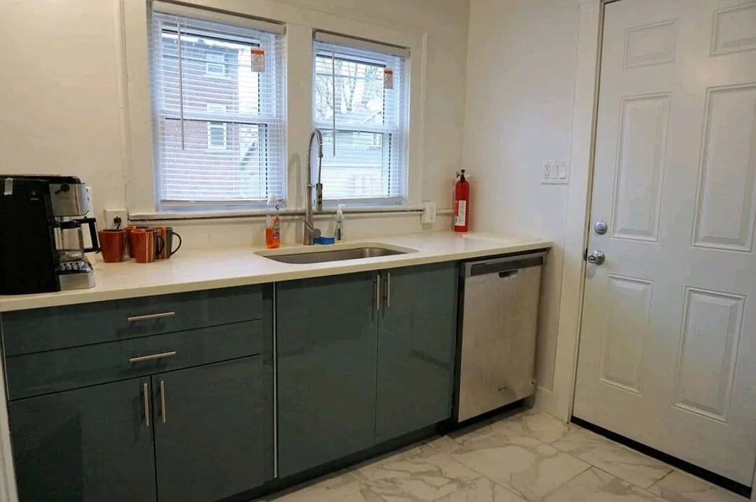 2 bed, 1100 sqft, $1,450 — Photo 2