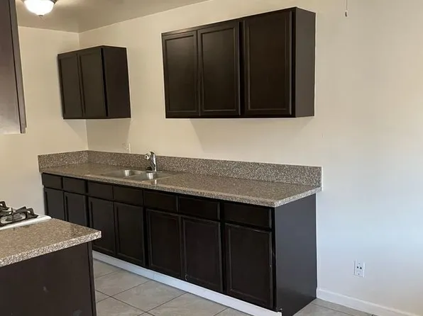 2909 W Rosecrans Ave #4, Gardena, CA 90249
