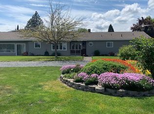 2803 Larch Ave, Central Point, OR 97502