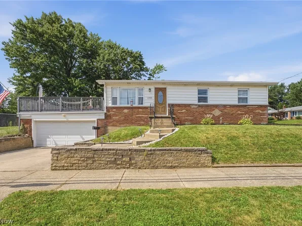 1935 Quayle Dr, Akron, OH 44312