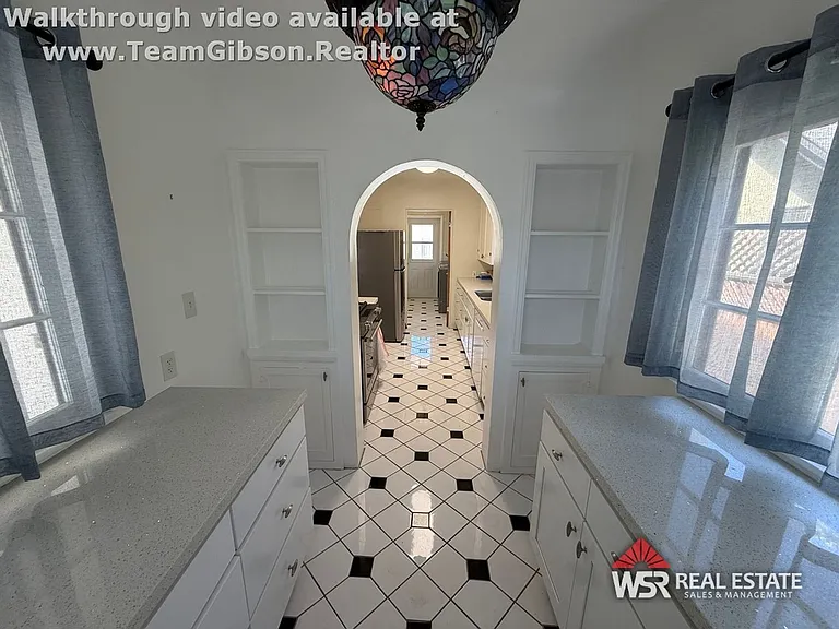 4601 Merrill Ave — Photo 8